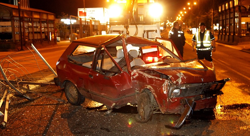 НОЋ У БЕОГРАДУ: Погинуо пешак, још петоро повређено у саобраћајкама